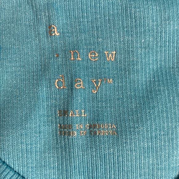 2/$8! NWT. A New Day tank tops l - Picture 6 of 8
